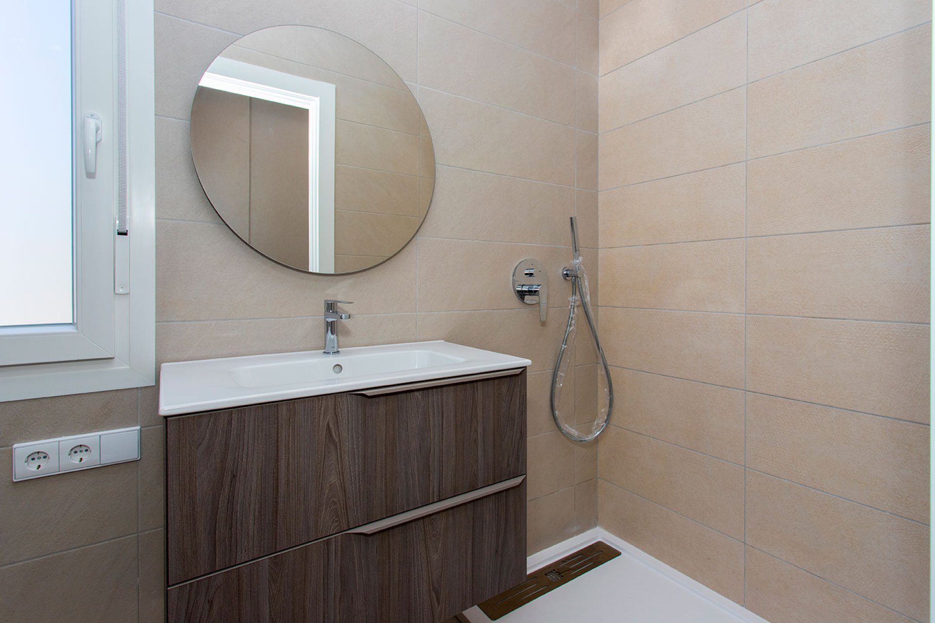 Nouvelle construction - Villa (indépendant) -
Alicante