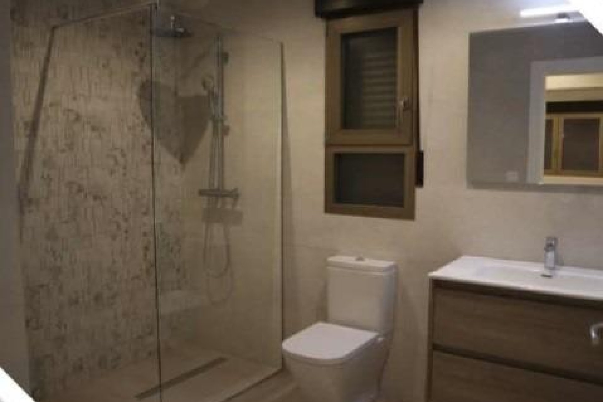 Nouvelle construction - Villa (indépendant) -
Aspe - Centro