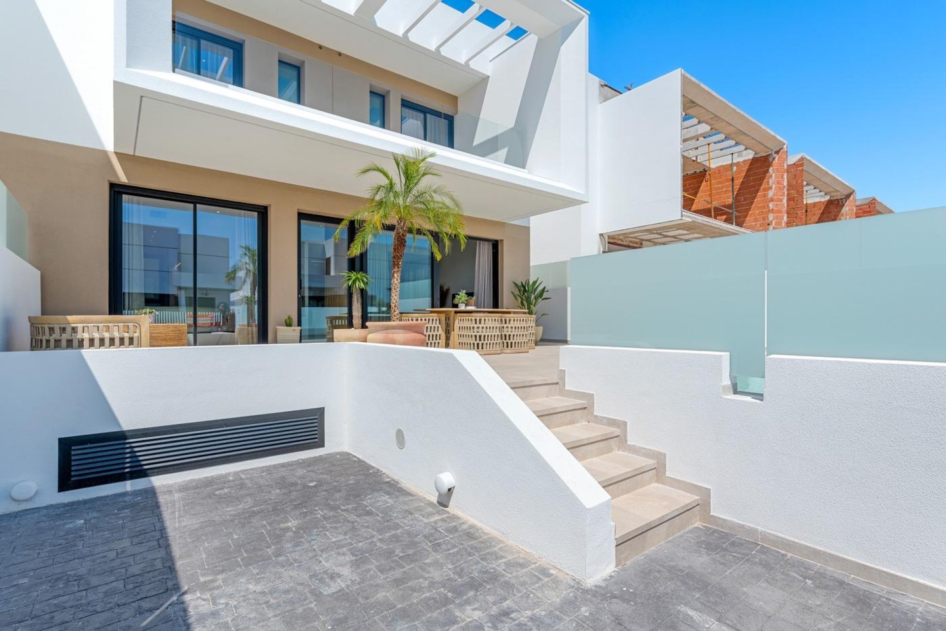 Nouvelle construction - Villa (indépendant) -
Dolores - Sector 3