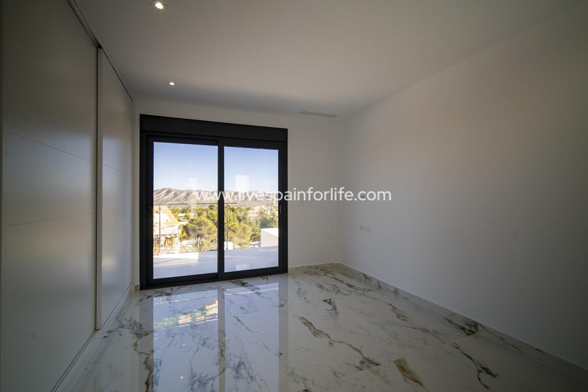 Nouvelle construction - Villa (indépendant) -
La Nucia - Urb. Don Mar