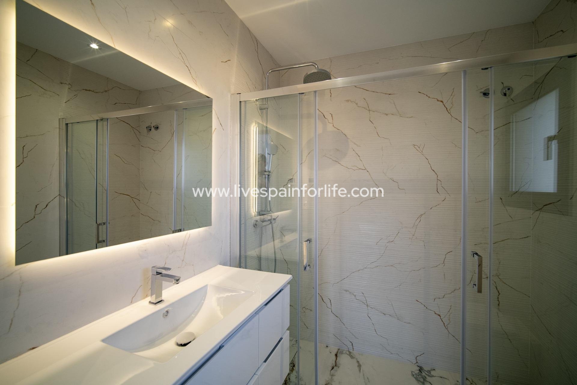 Nouvelle construction - Villa (indépendant) -
La Nucia - Urb. Don Mar