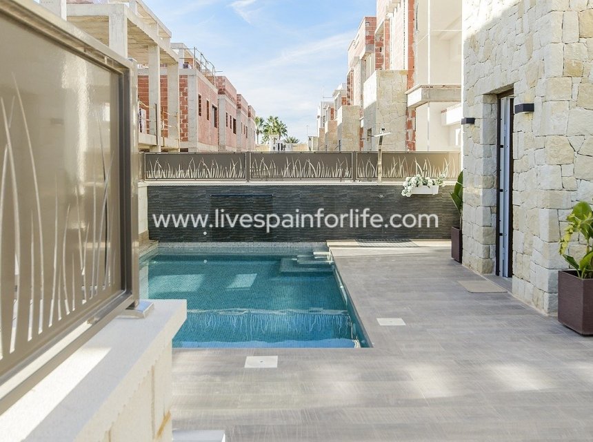 Nouvelle construction - Villa (indépendant) -
Los Montesinos - La Herrada