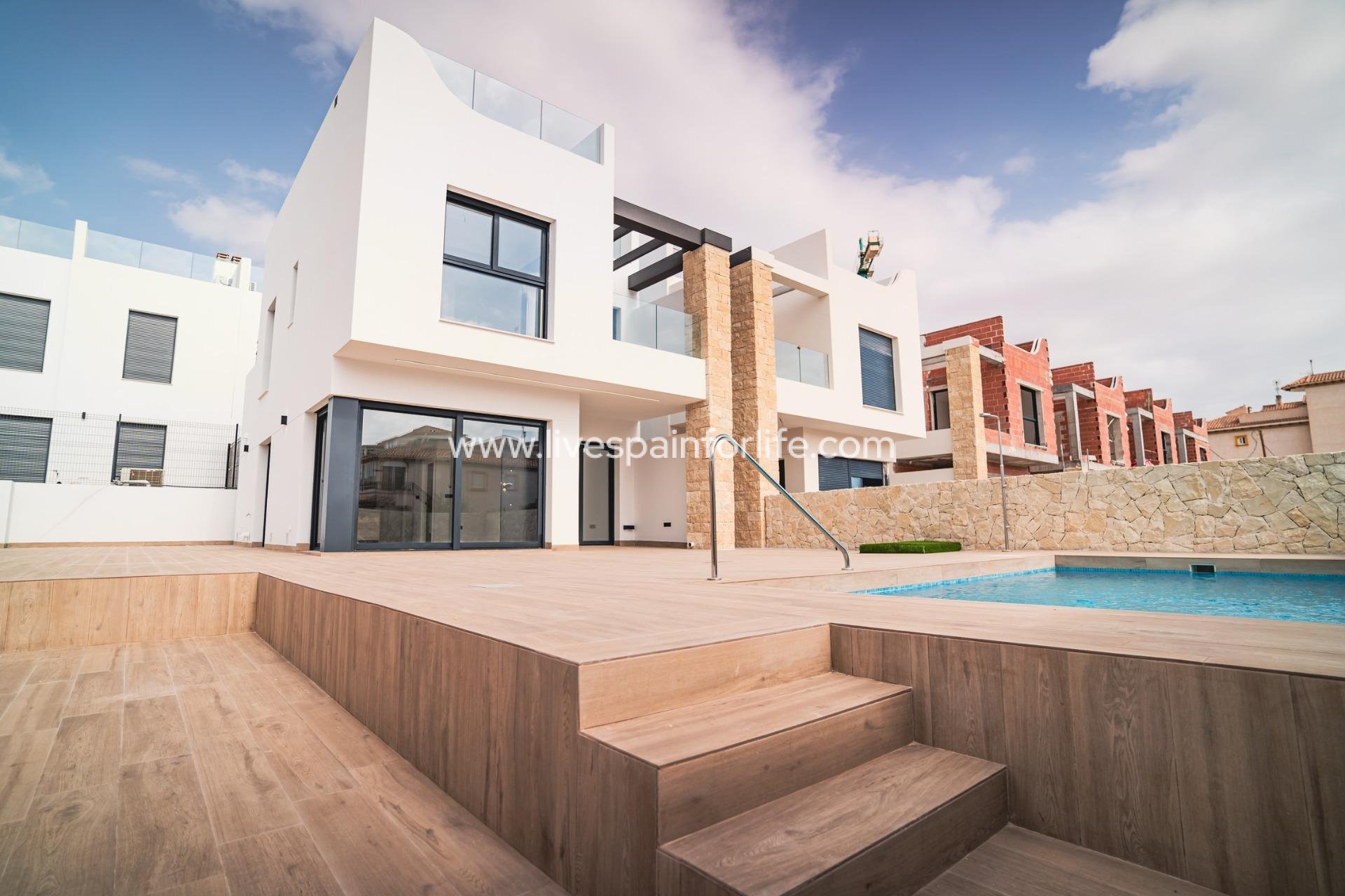 Nouvelle construction - Villa (indépendant) -
Orihuela Costa - Punta Prima