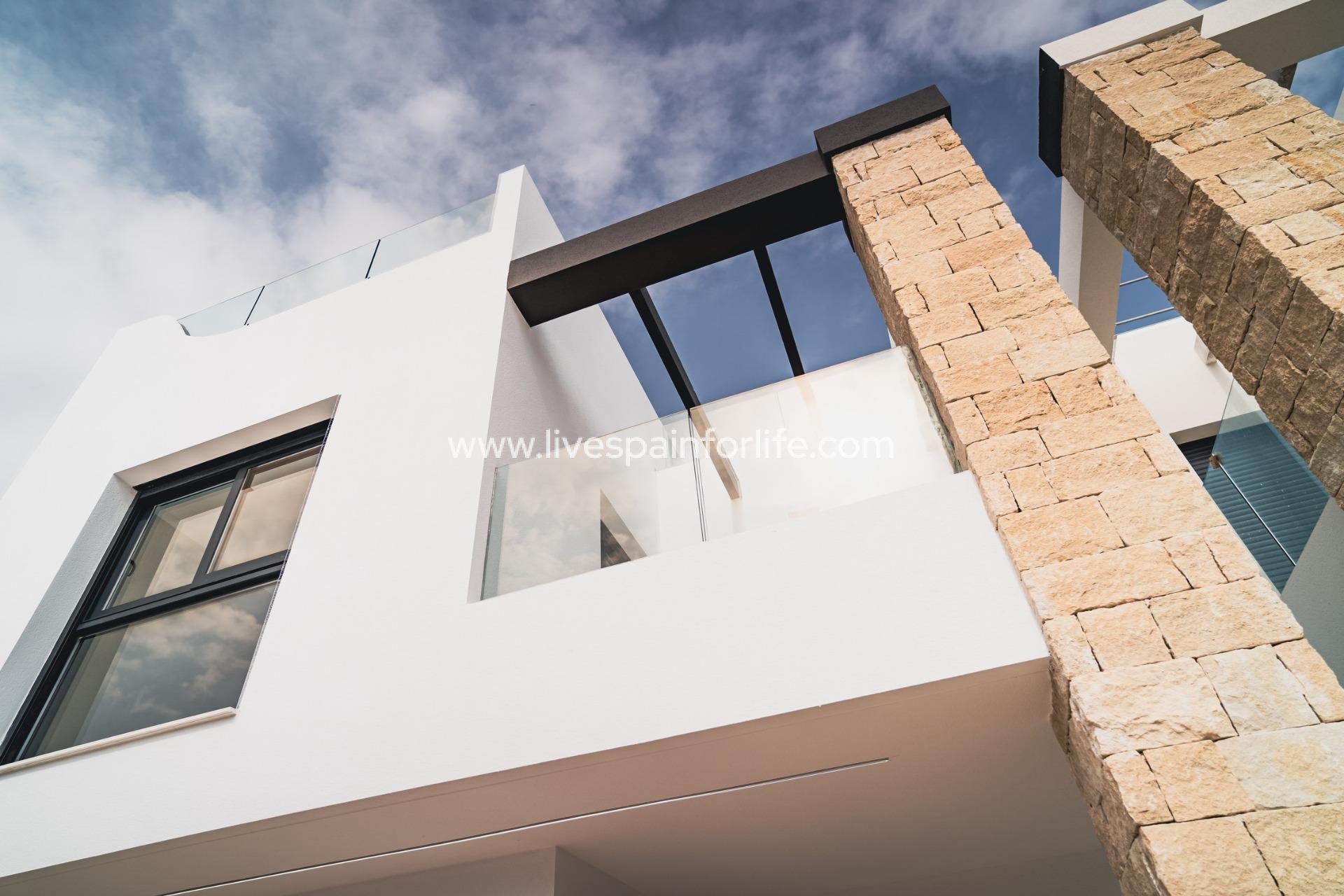 Nouvelle construction - Villa (indépendant) -
Orihuela Costa - Punta Prima