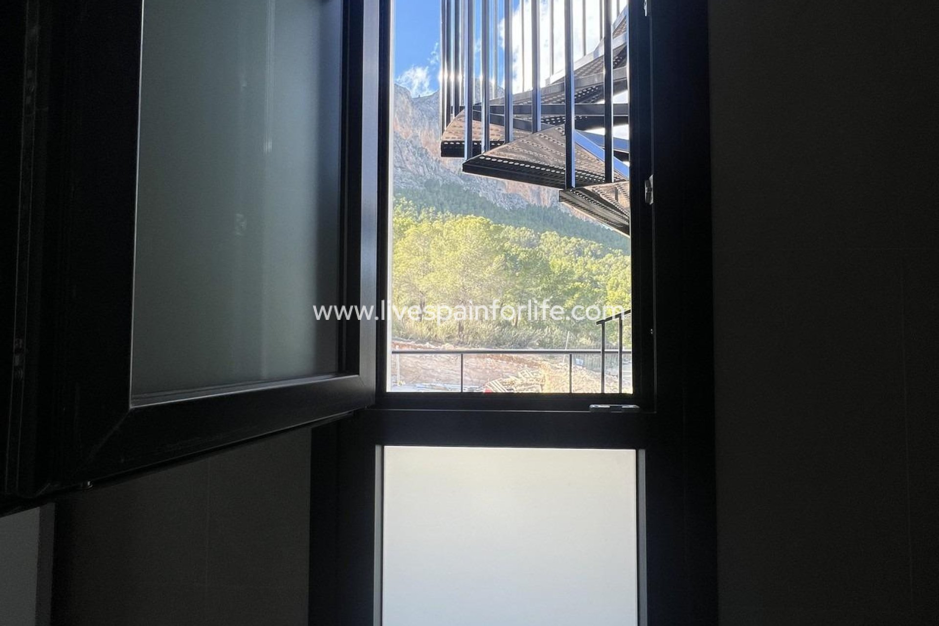 Nouvelle construction - Villa (indépendant) -
Polop - PAU 1