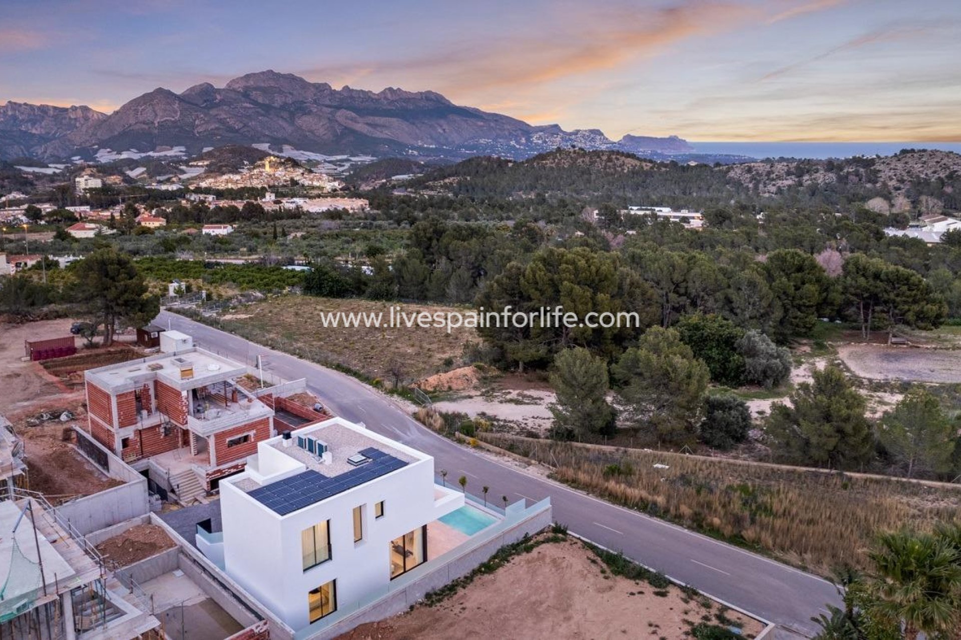 Nouvelle construction - Villa (indépendant) -
Polop - Urbanizaciones