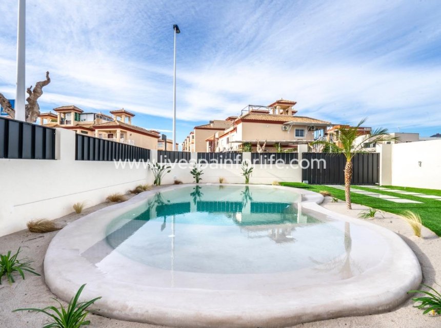 Nouvelle construction - Villa (indépendant) -
Torre Pacheco - Roldán