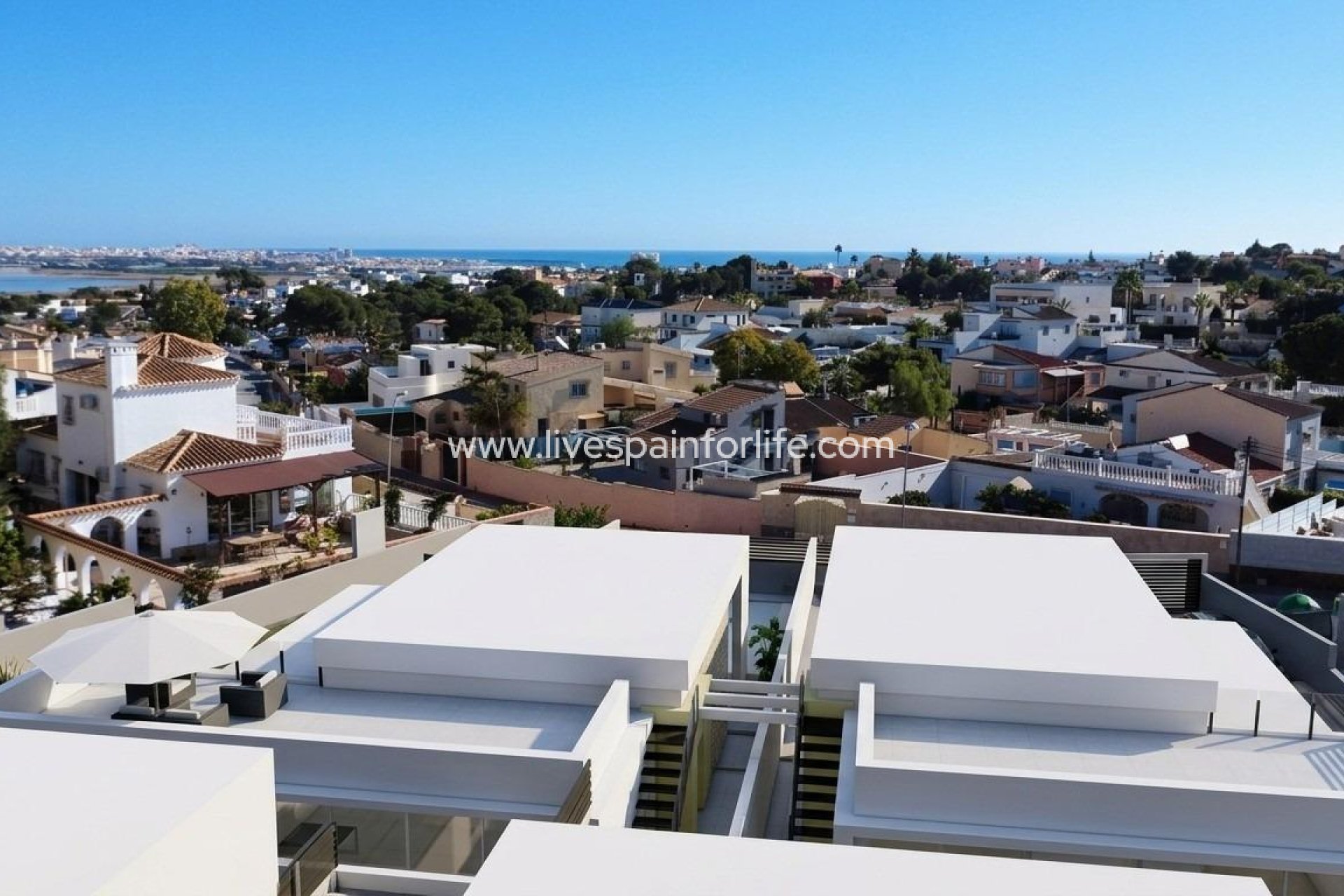 Nouvelle construction - Villa (indépendant) -
Torrevieja - Los Balcones