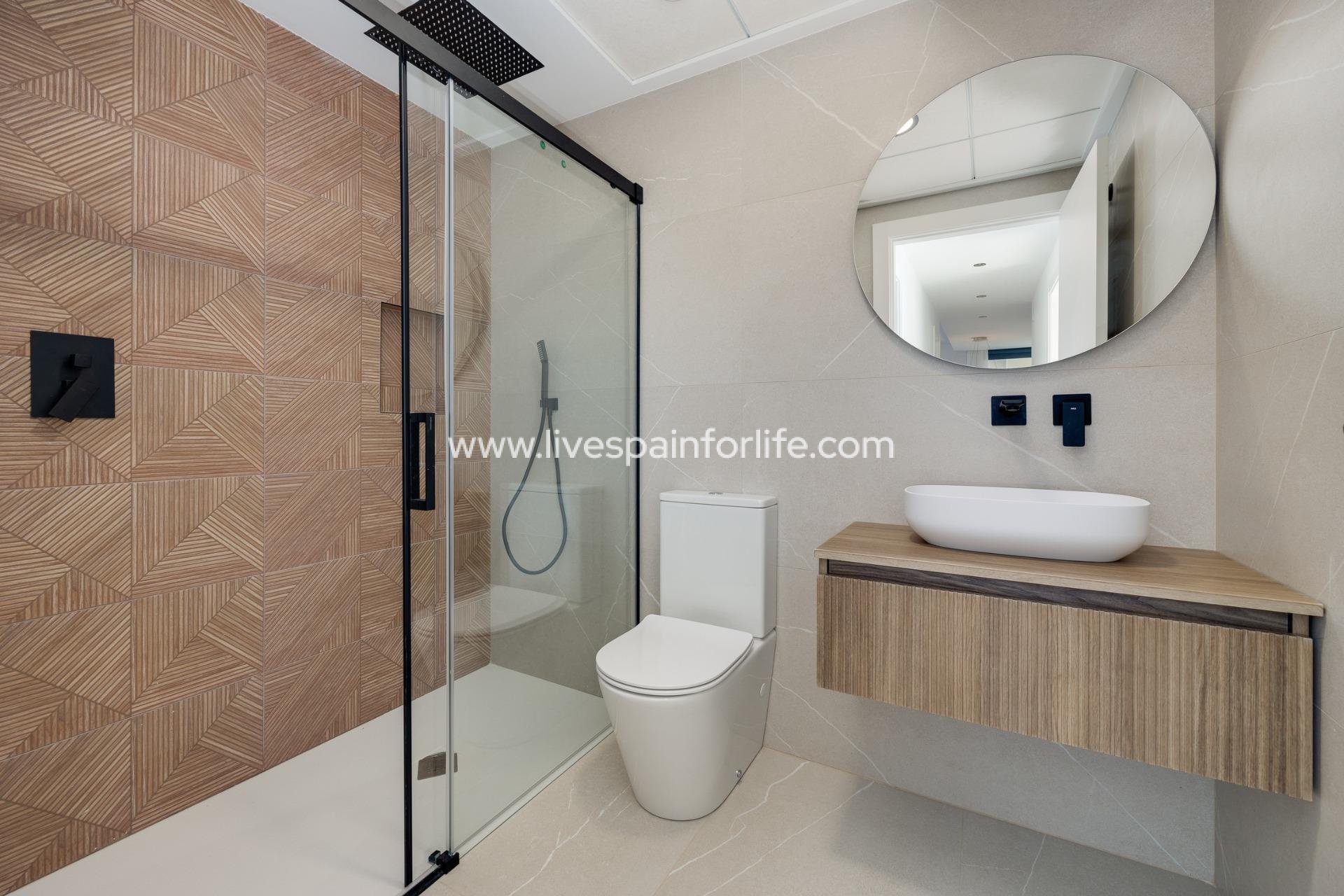 Nouvelle construction - Villa (indépendant) -
Torrevieja - Sector 25