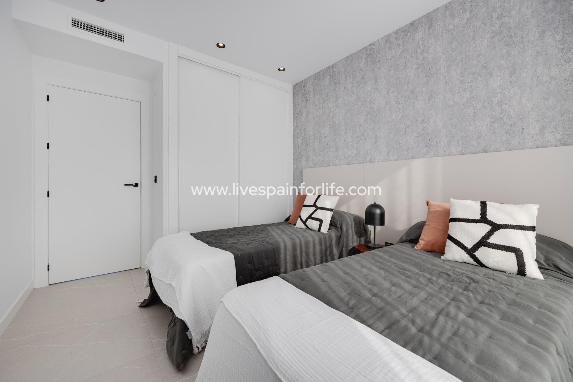 Nouvelle construction - Villa (indépendant) -
Torrevieja - Sector 25