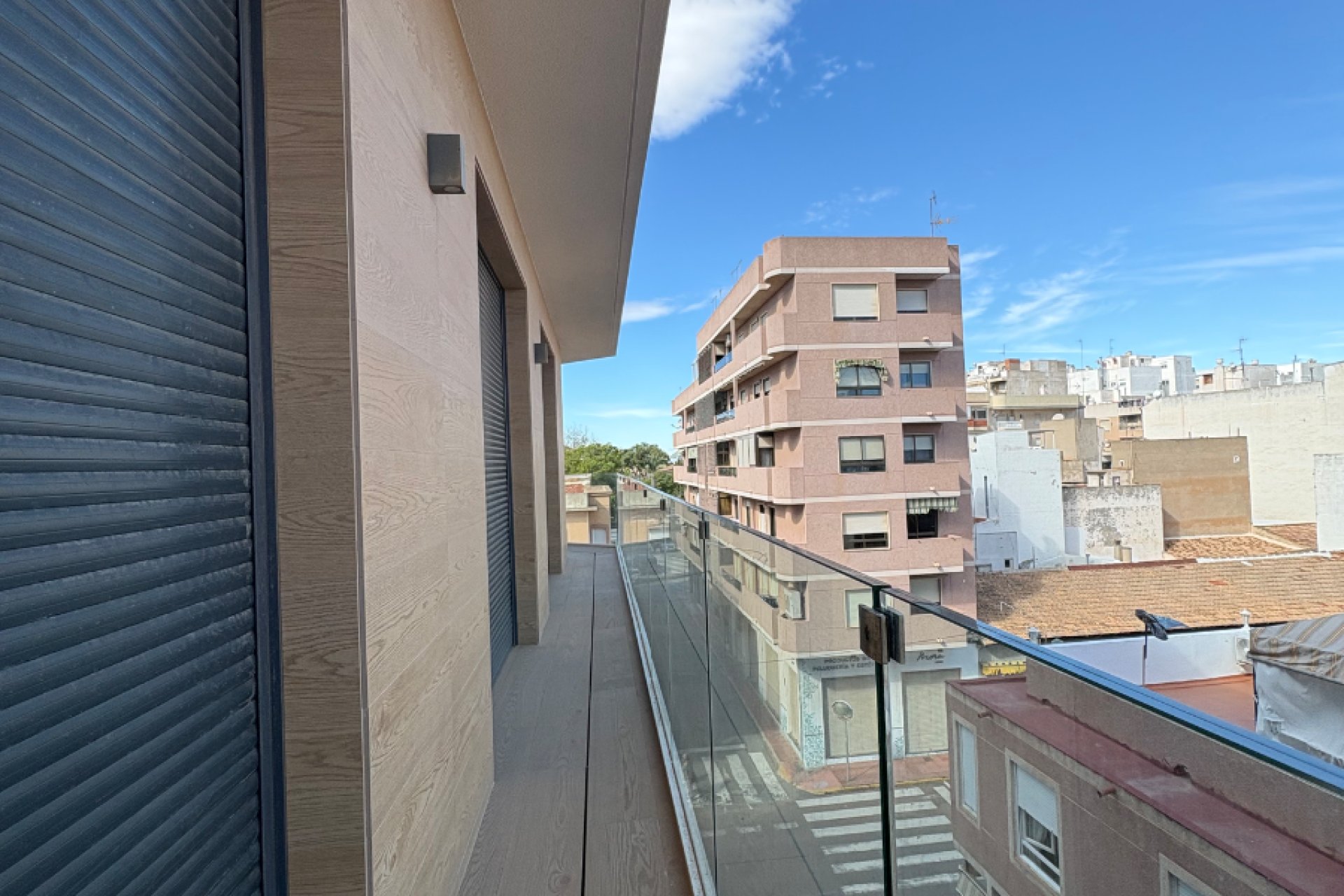 Nuevo - Apartments -
Alicante