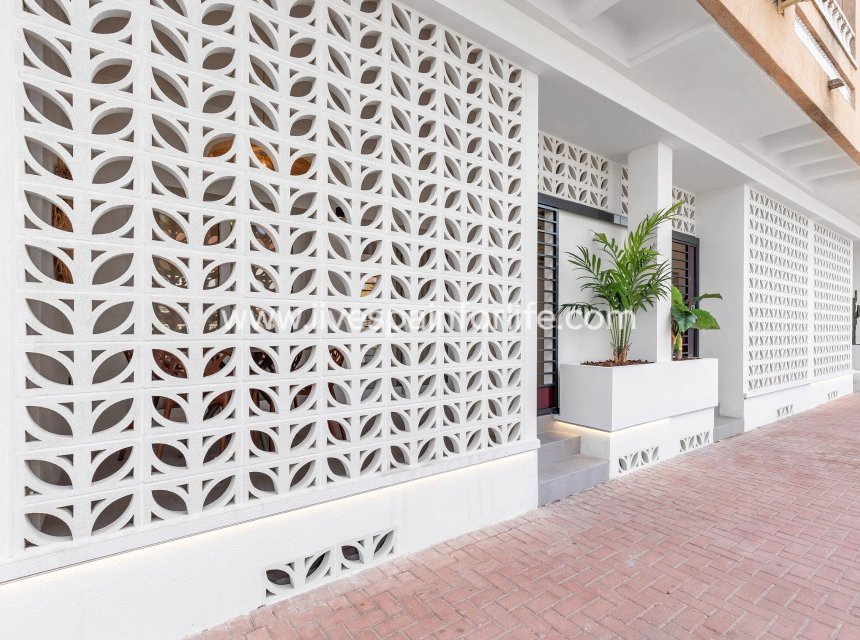 Nuevo - Apartments -
Torrevieja - Playa Los Naufragos