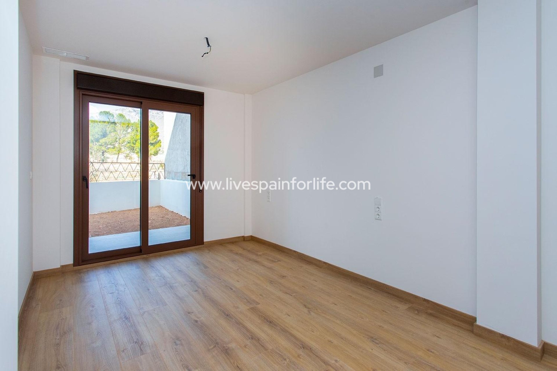 Nuevo - Bungalow -
Hondon De Las Nieves - El Salero
