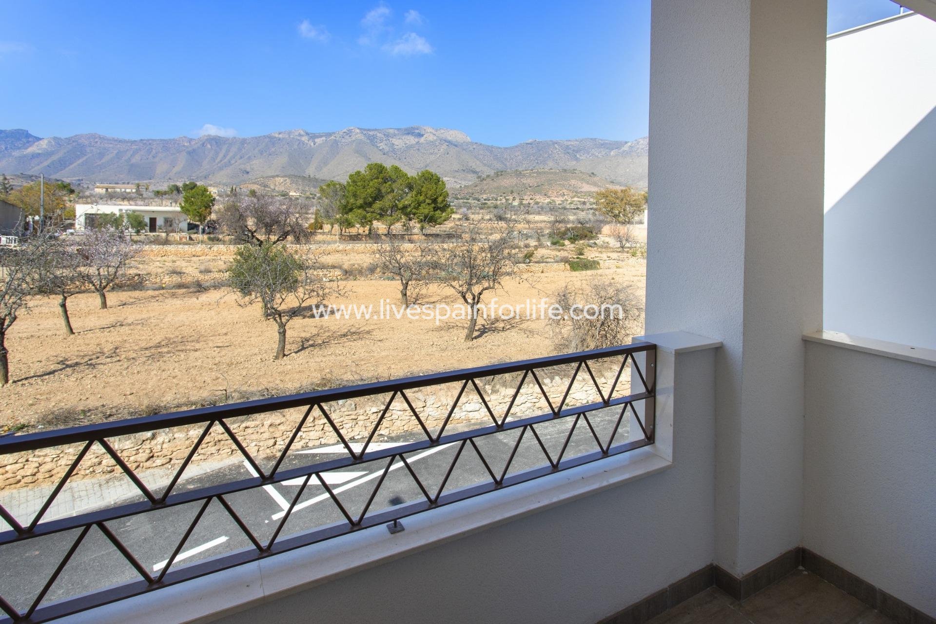 Nuevo - Bungalow -
Hondon De Las Nieves - El Salero