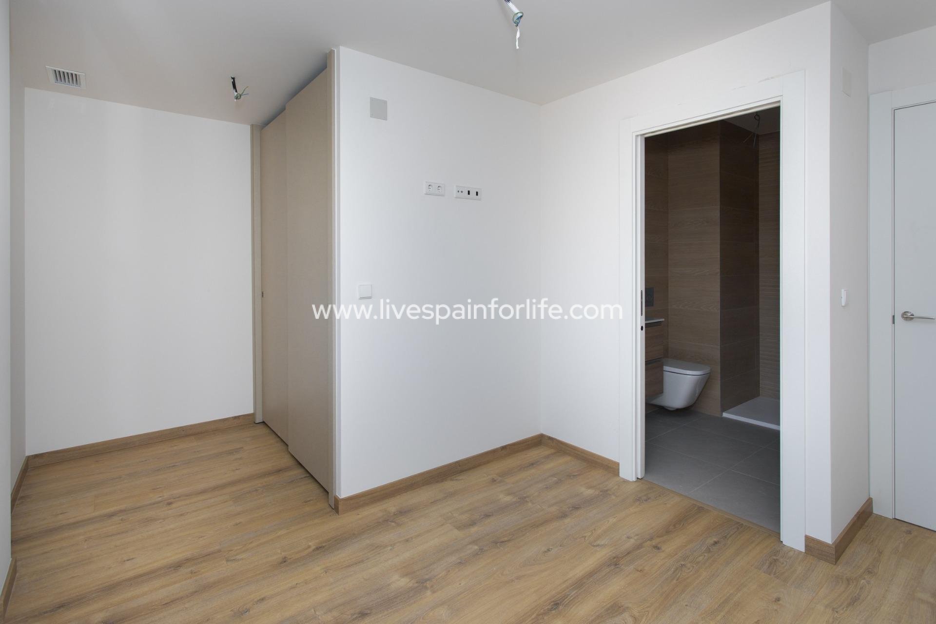 Nuevo - Bungalow -
Hondon De Las Nieves - El Salero