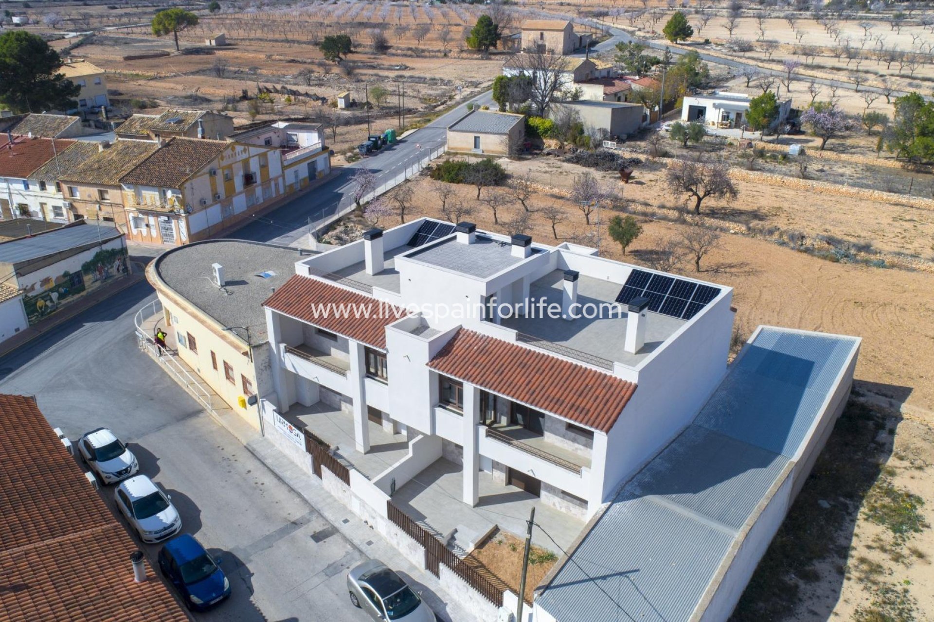 Nuevo - Bungalow -
Hondon De Las Nieves - El Salero