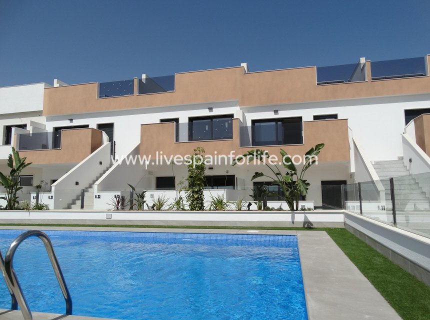 Nuevo - Bungalow -
Pilar de la Horadada - Pueblo