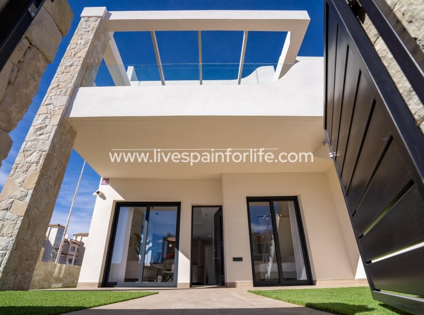Nuevo - Bungalow -
Pilar de la Horadada - Pueblo
