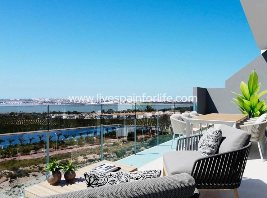 Nuevo - Bungalow -
Torrevieja - Lago Jardín II