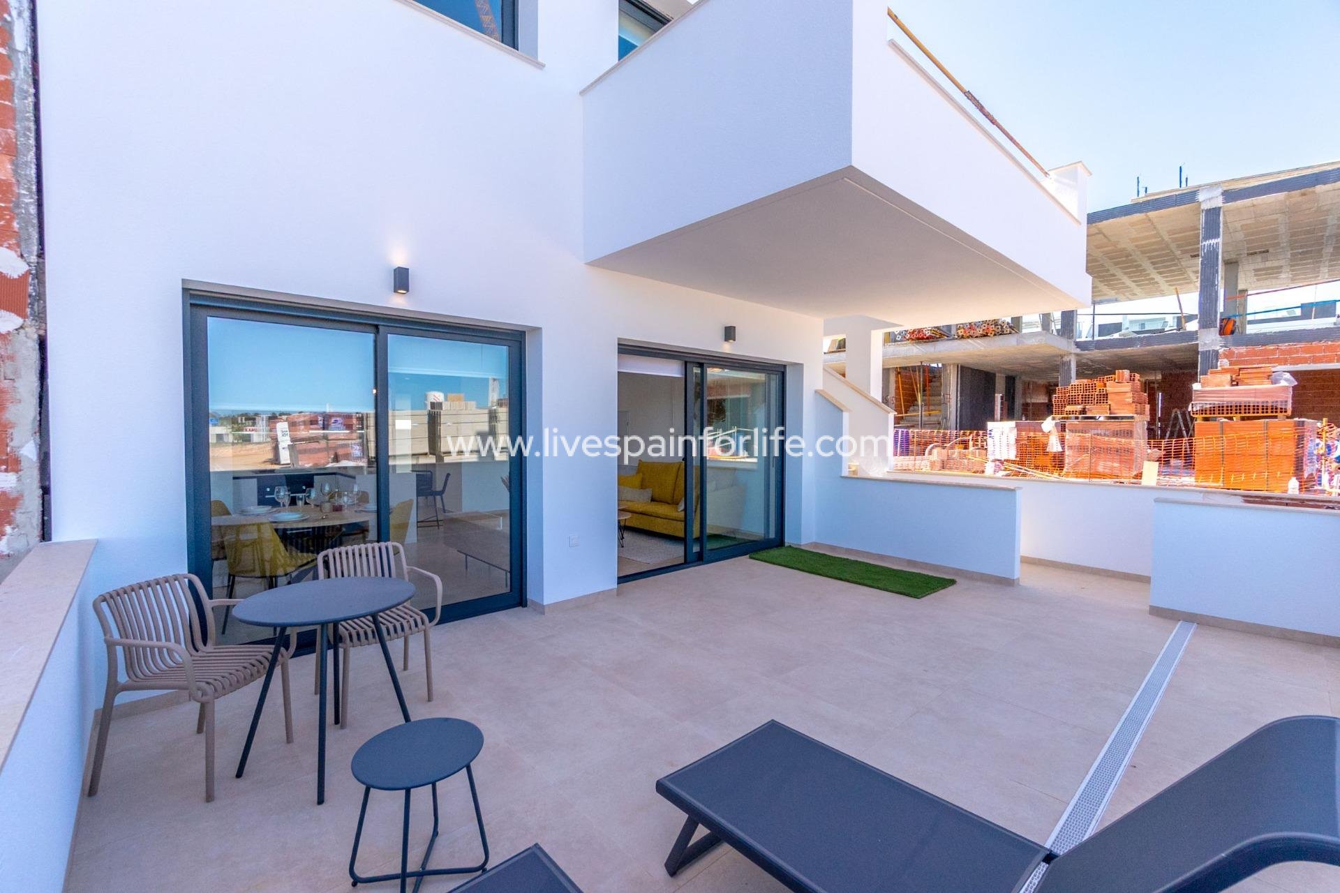 Nuevo - Bungalow -
Torrevieja - Los Balcones