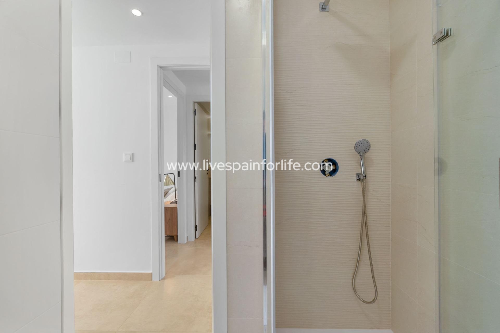 Nuevo - Bungalow -
Torrevieja - Los Balcones