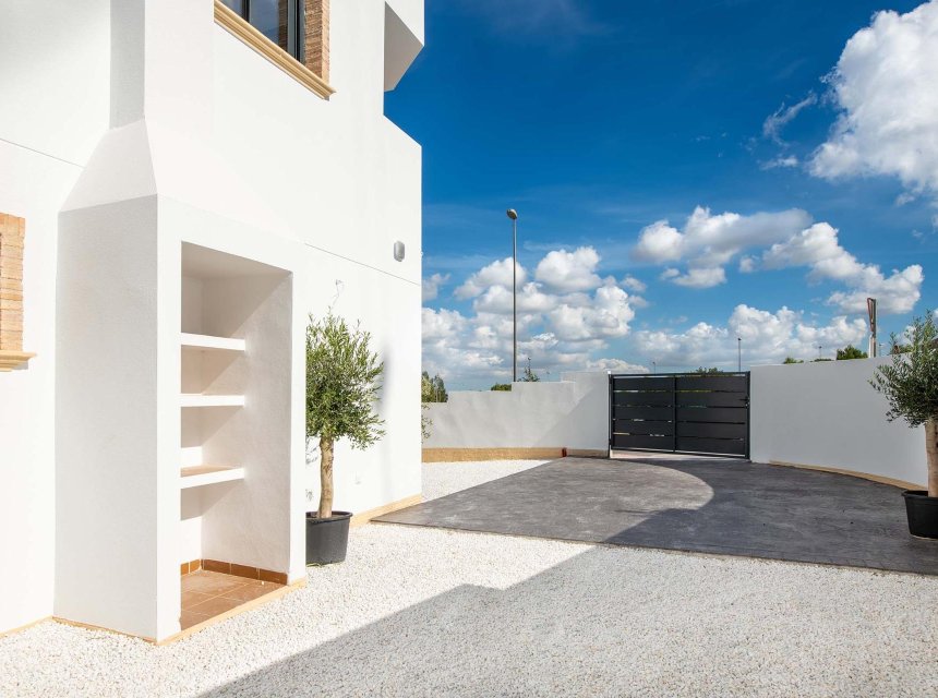 Nuevo - Town house -
Cox - San Fernando