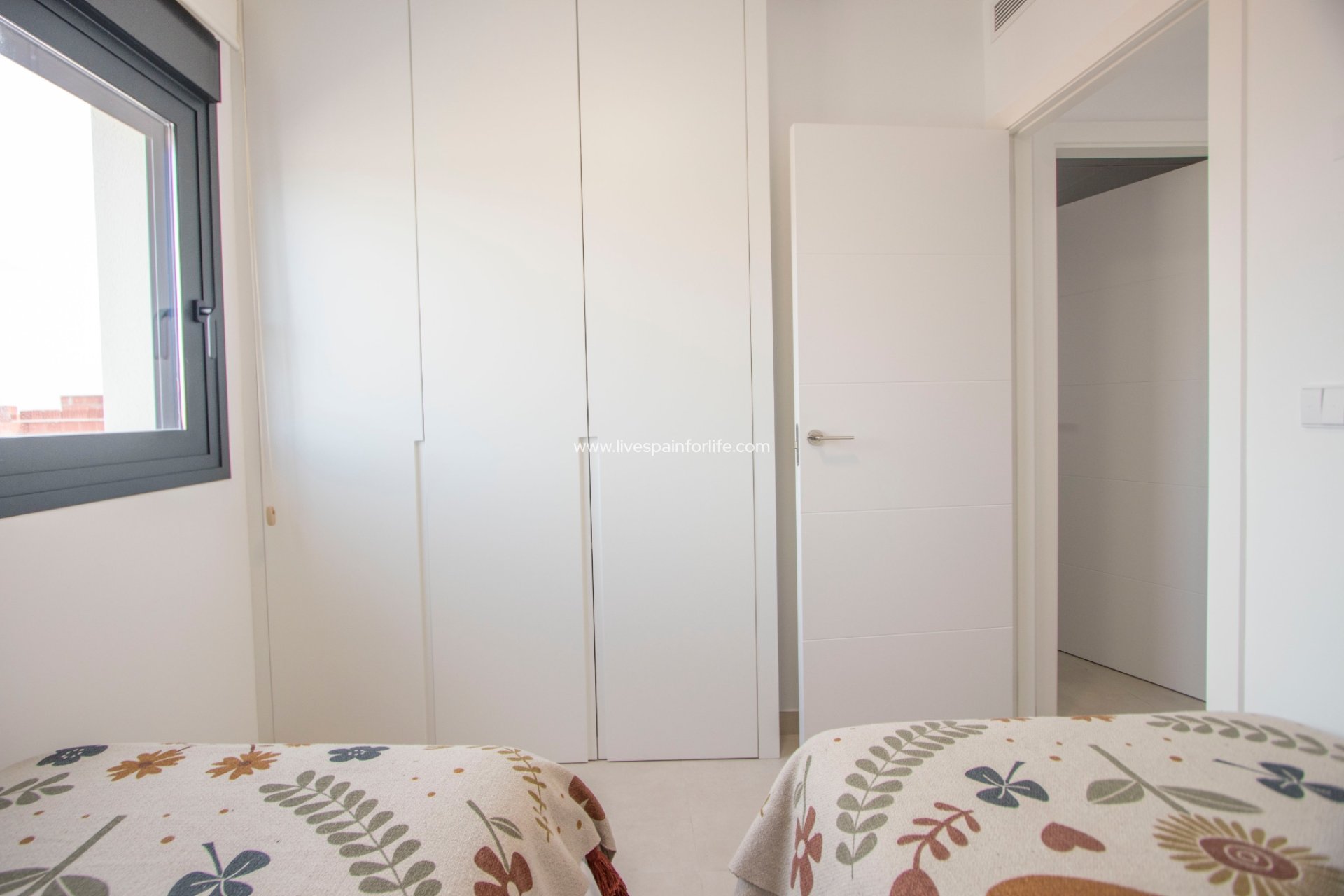 Nuevo - Town house -
Cox - San Fernando