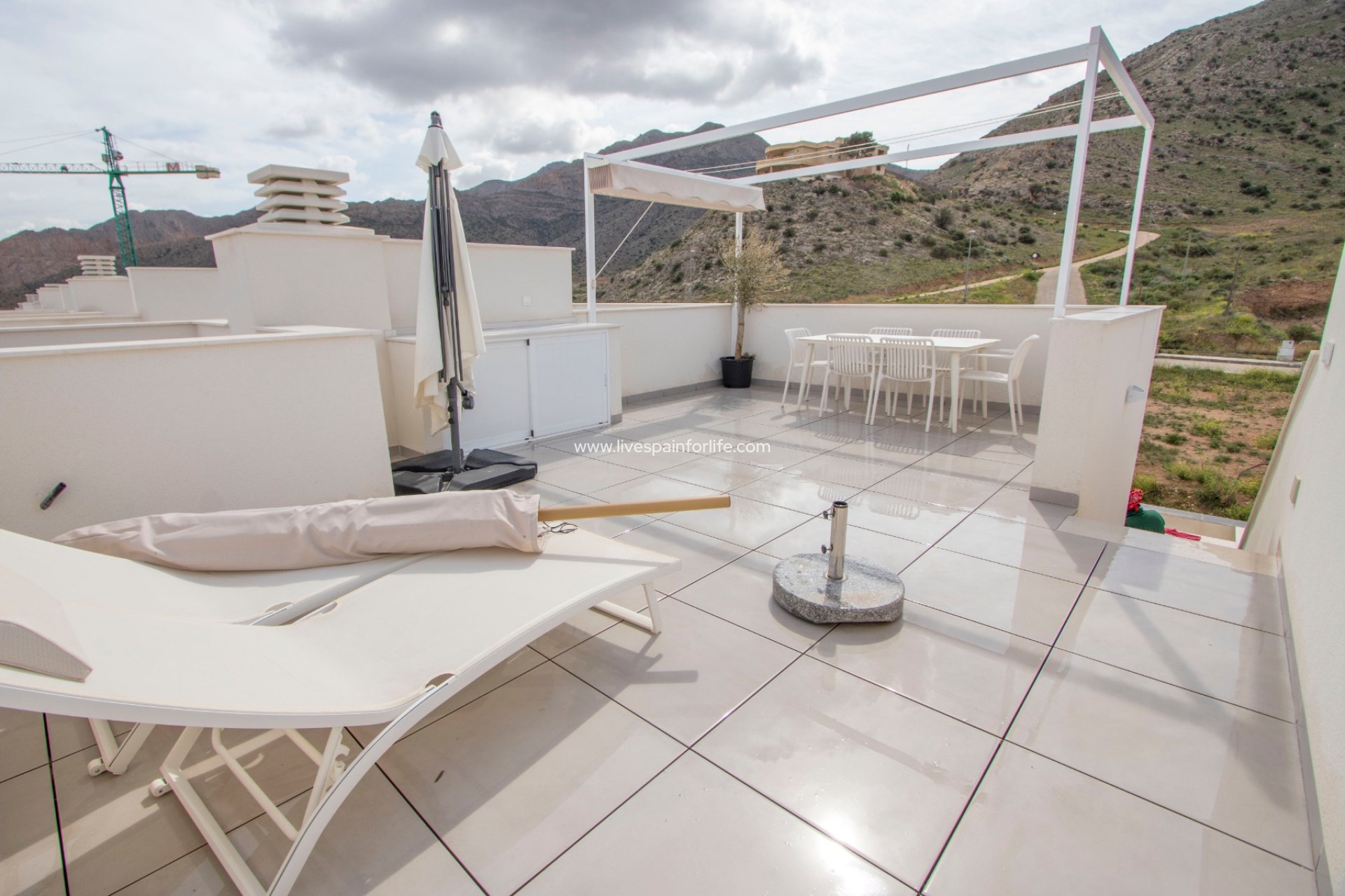 Nuevo - Town house -
Cox - San Fernando