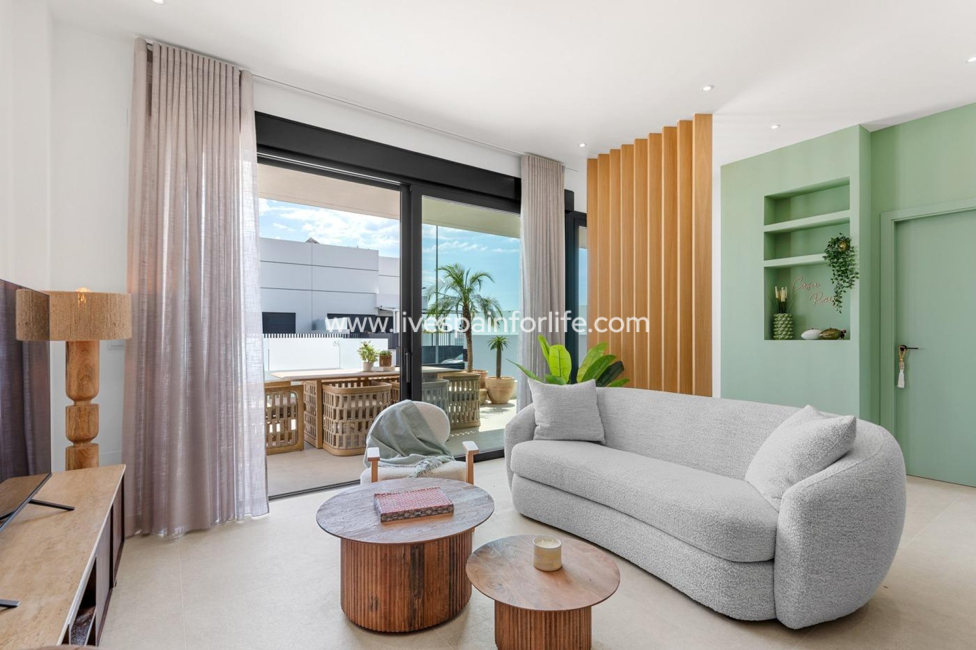 Nuevo - Town house -
Dolores - Sector 3