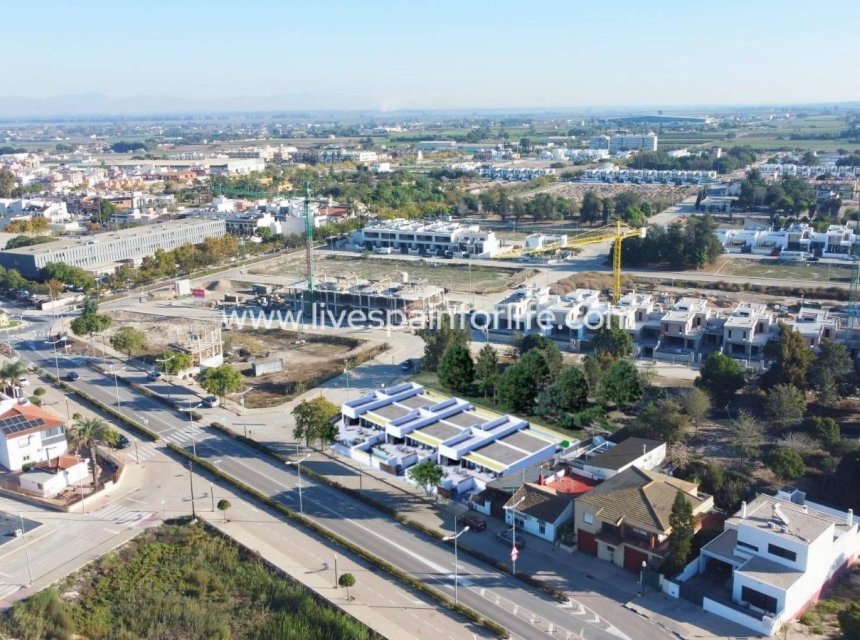 Nuevo - Town house -
Dolores