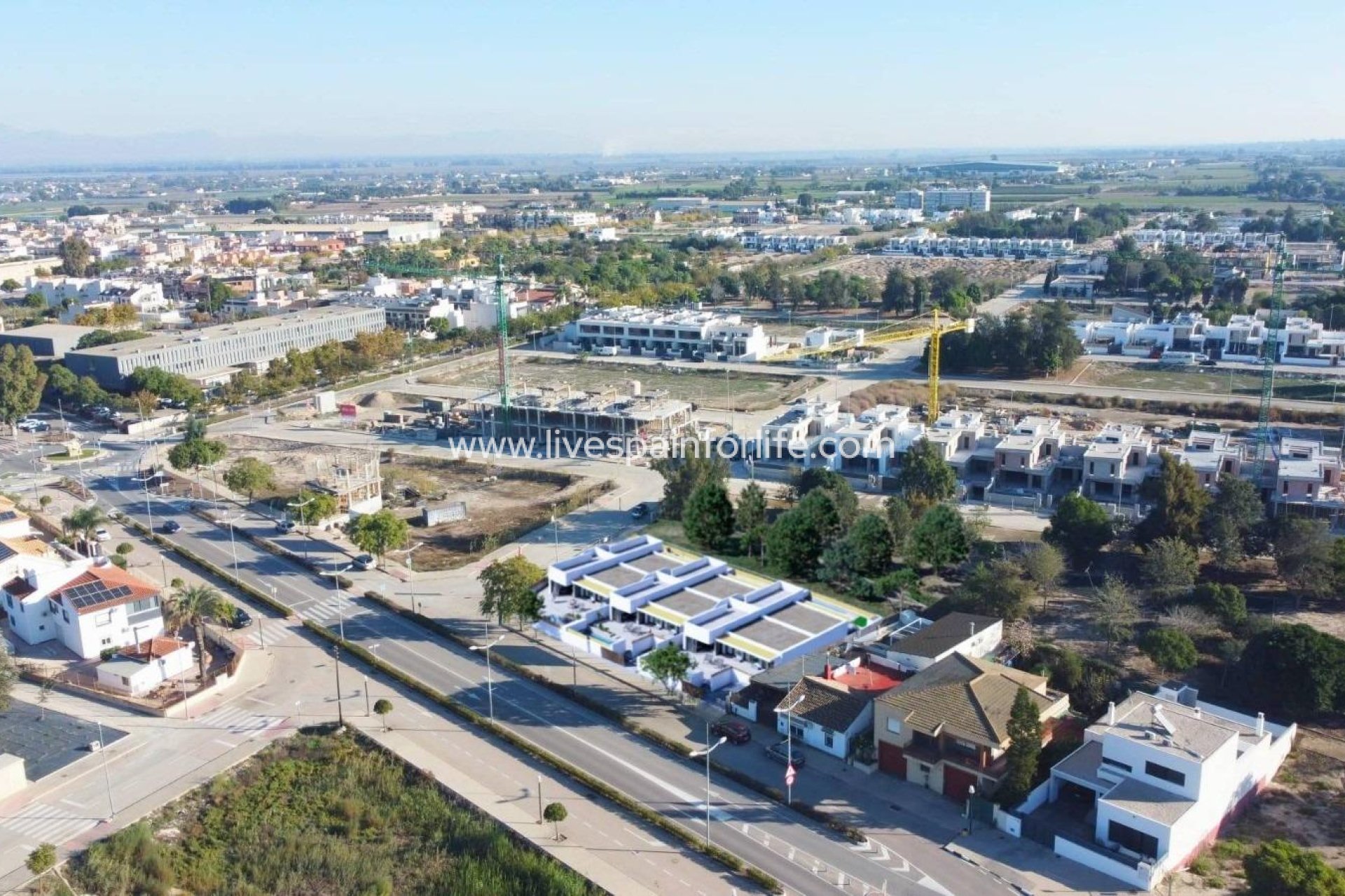 Nuevo - Town house -
Dolores