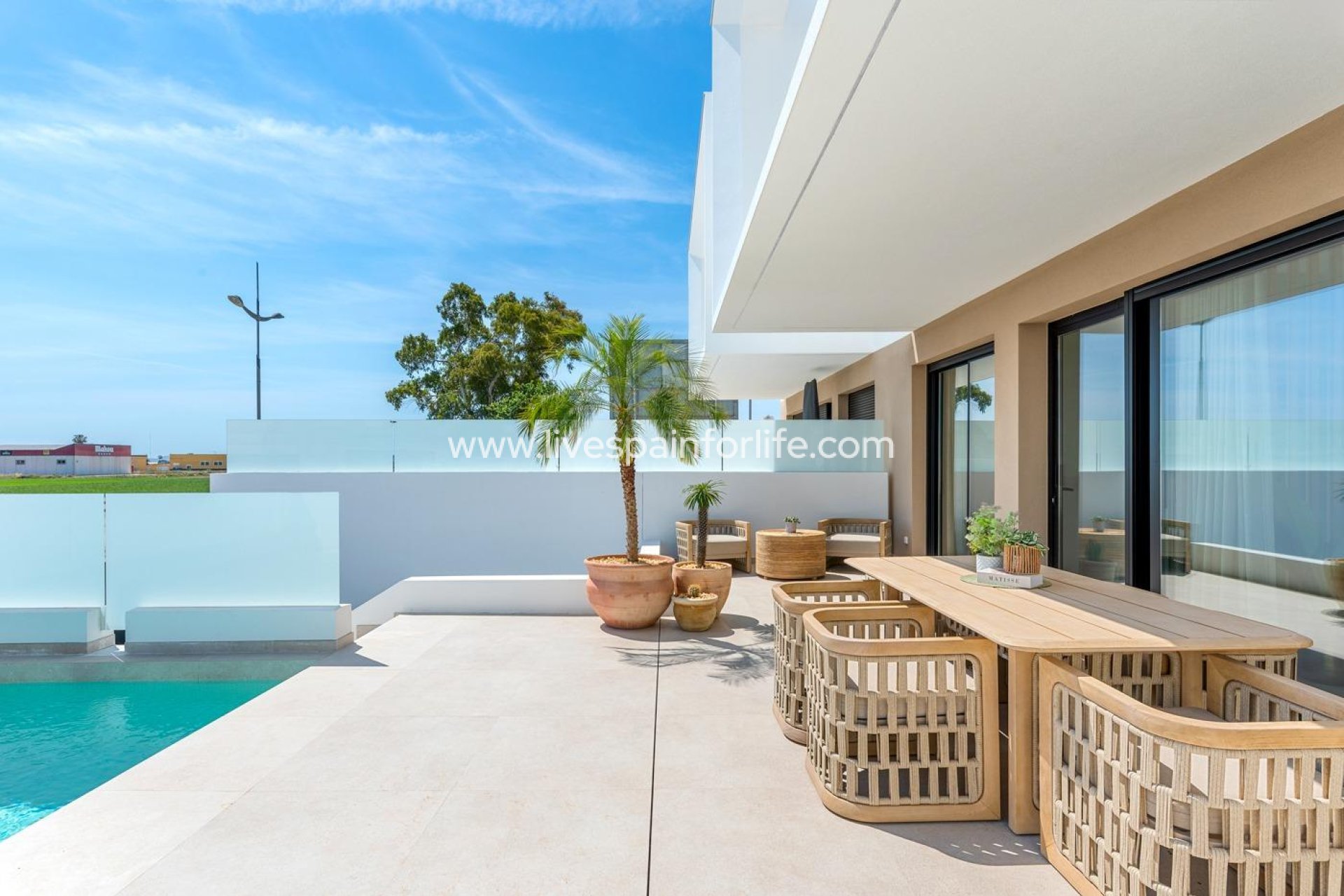 Nuevo - Town house -
Dolores