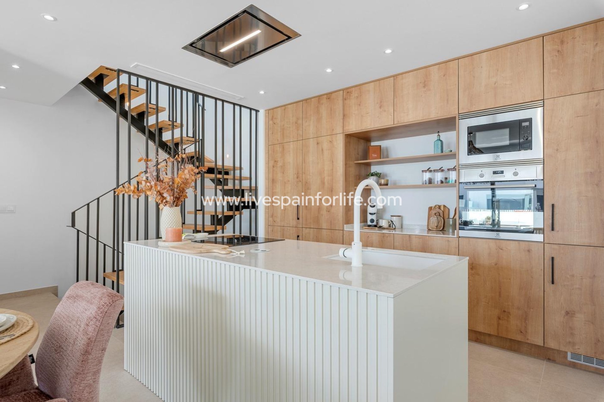 Nuevo - Town house -
Dolores