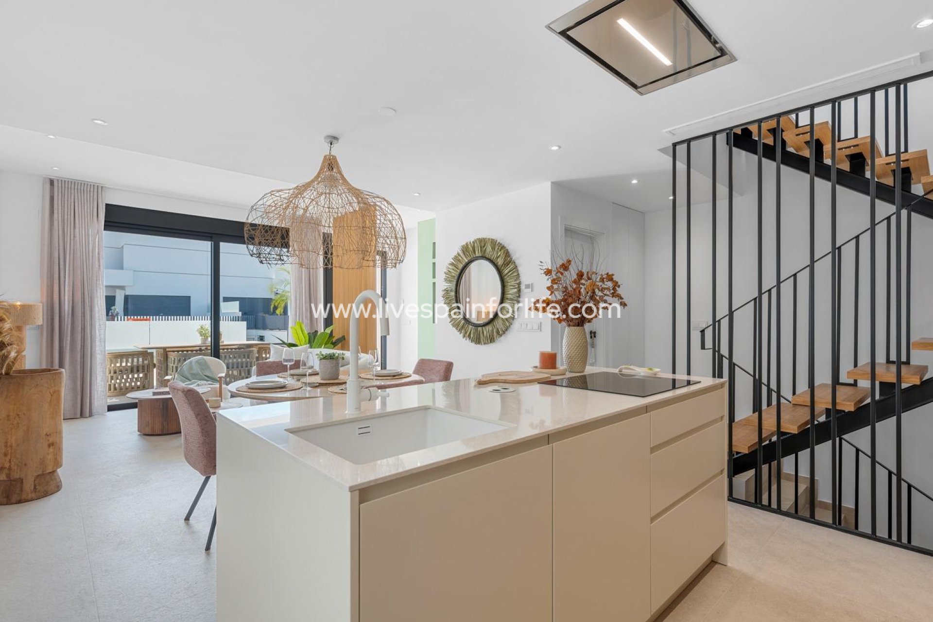Nuevo - Town house -
Dolores