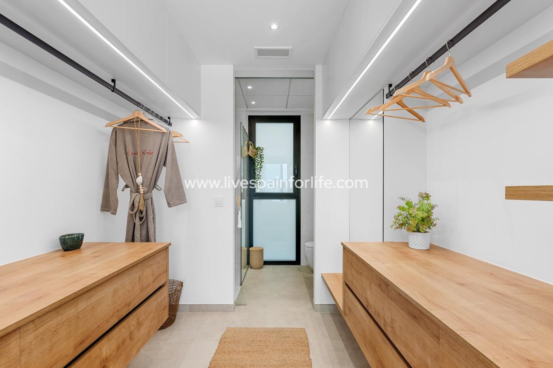 Nuevo - Town house -
Dolores
