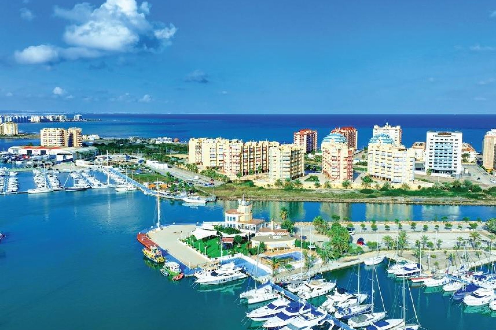 Nuevo - Town house -
La Manga del Mar Menor - La Manga