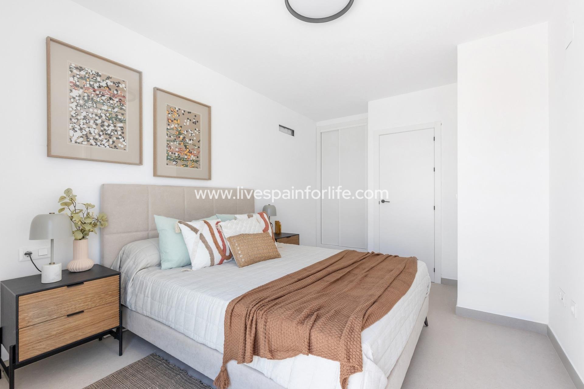 Nuevo - Town house -
Rafal - Pueblo