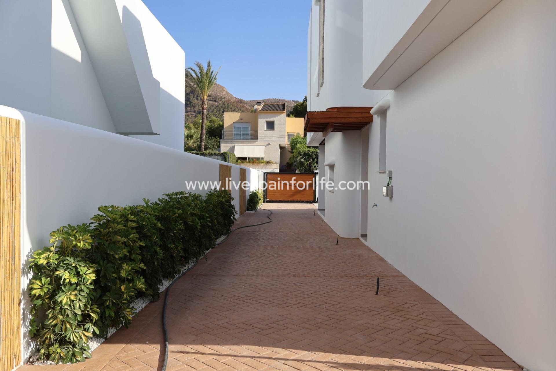 Nuevo - Villa (detached) -
Alfas del Pi - El Albir