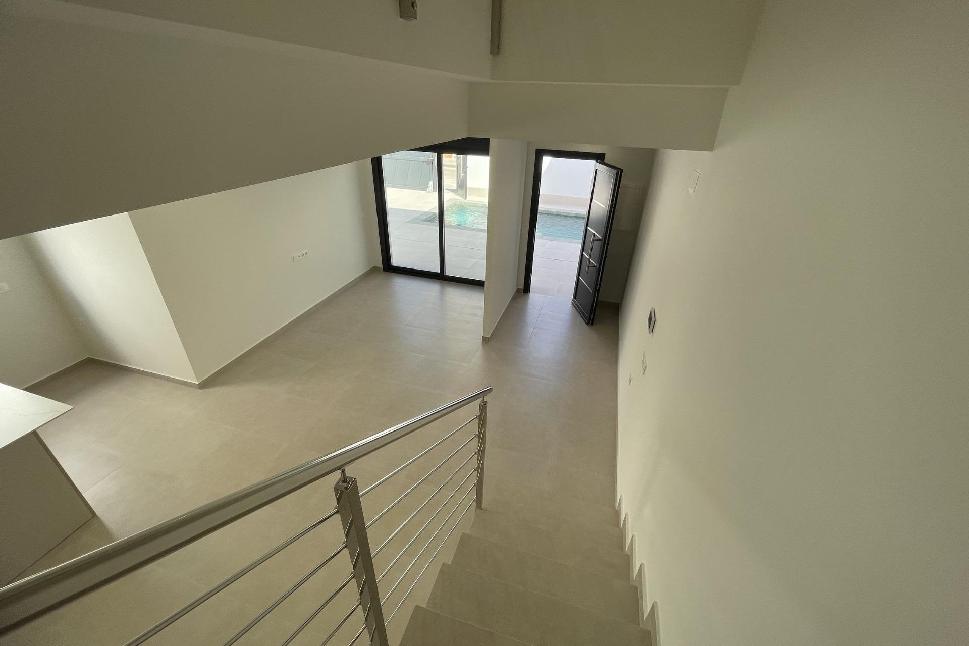 Nuevo - Villa (detached) -
Almoradi - Heredades