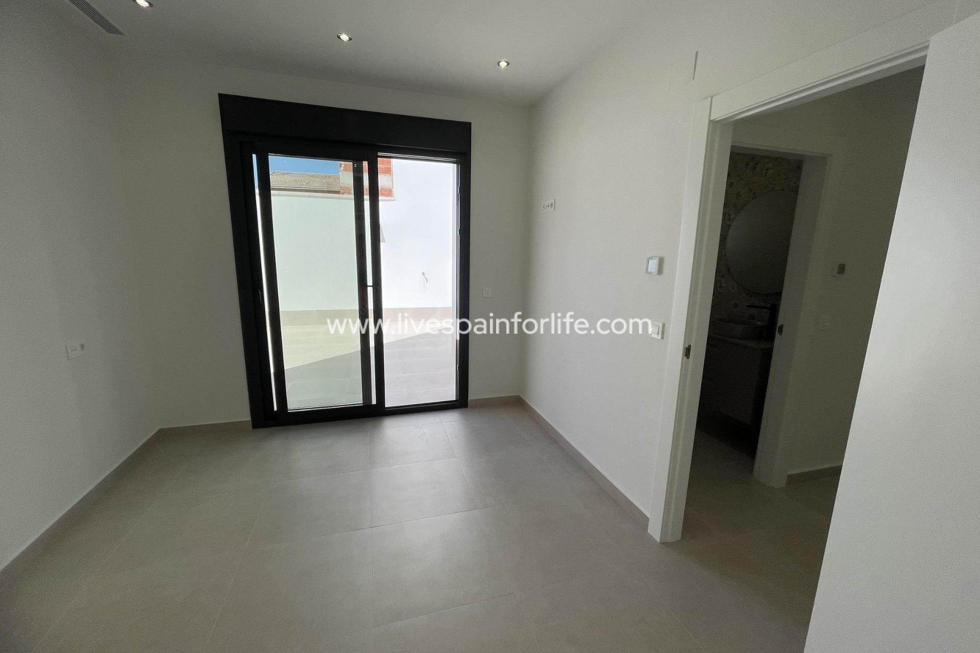 Nuevo - Villa (detached) -
Almoradi - Heredades
