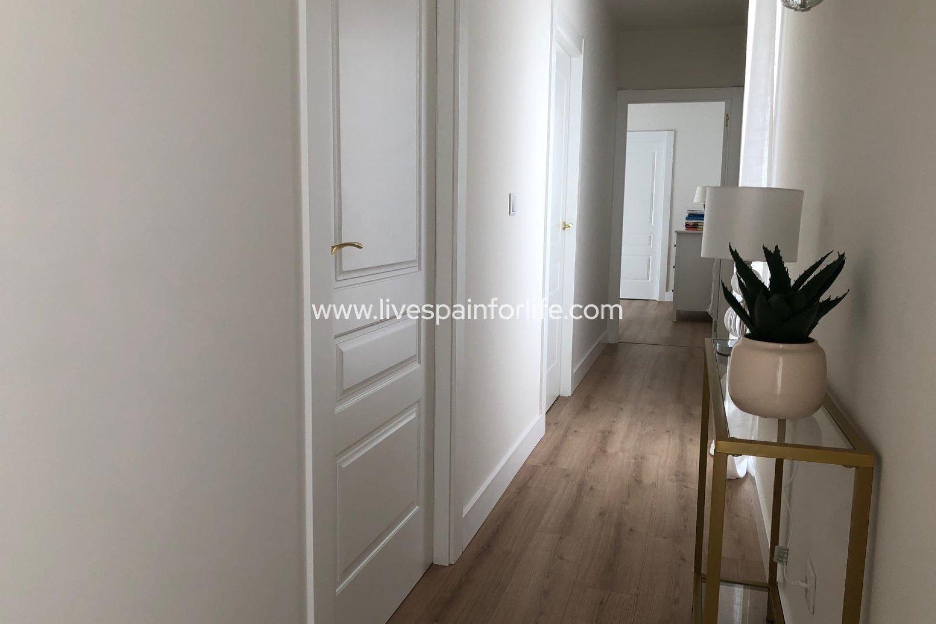 Nuevo - Villa (detached) -
Aspe - urbanizaciones