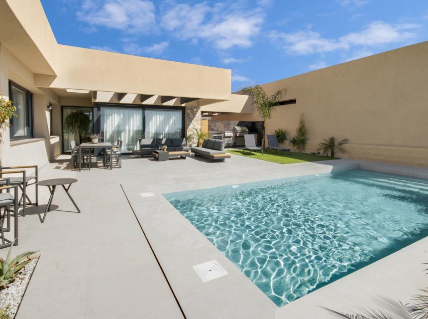 Nuevo - Villa (detached) -
Banos y Mendigo - Altaona Golf