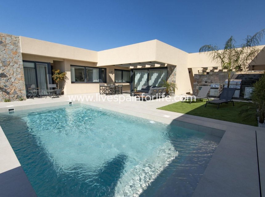 Nuevo - Villa (detached) -
Banos y Mendigo - Altaona Golf