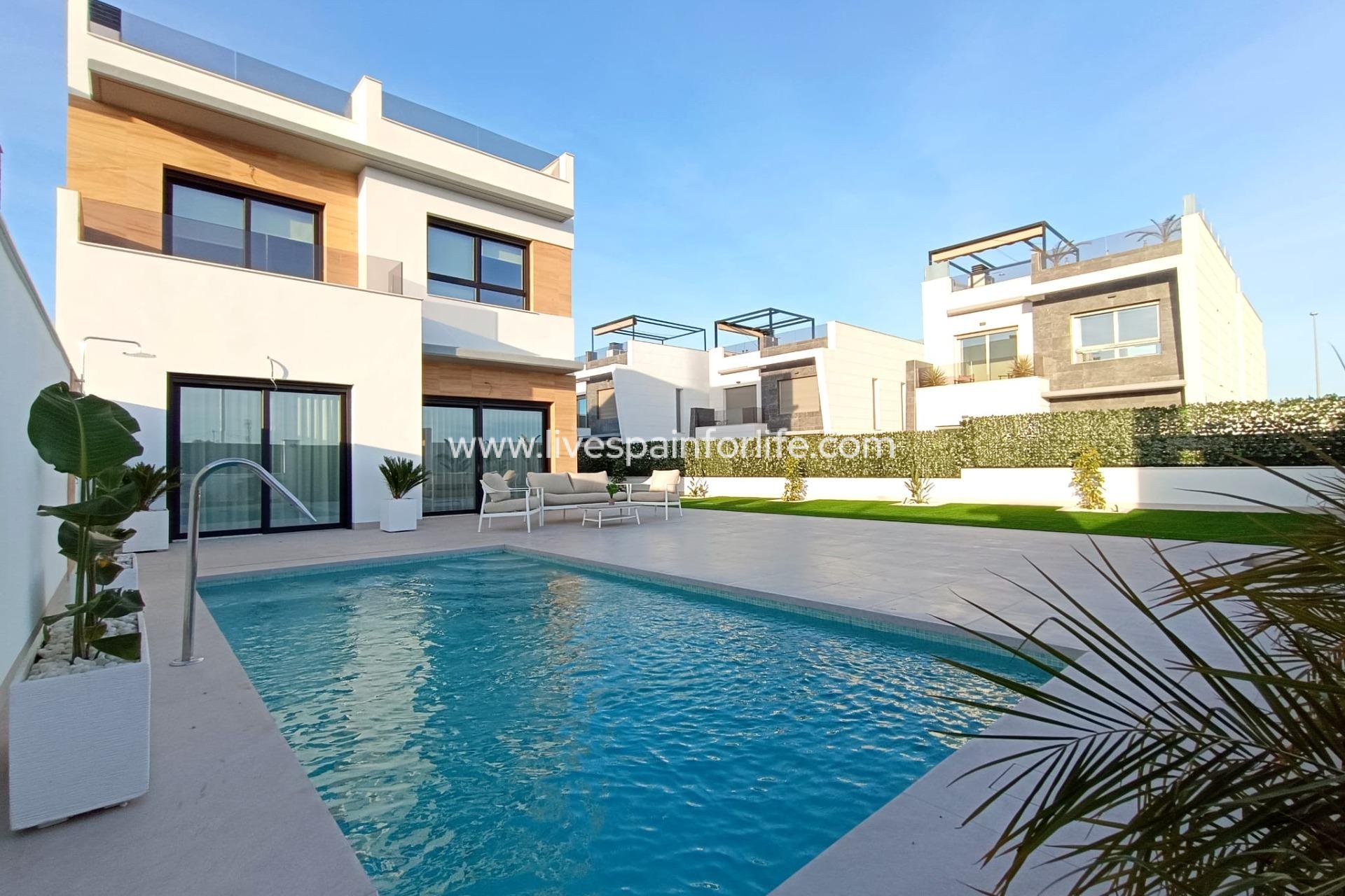Nuevo - Villa (detached) -
Benijofar - Pueblo