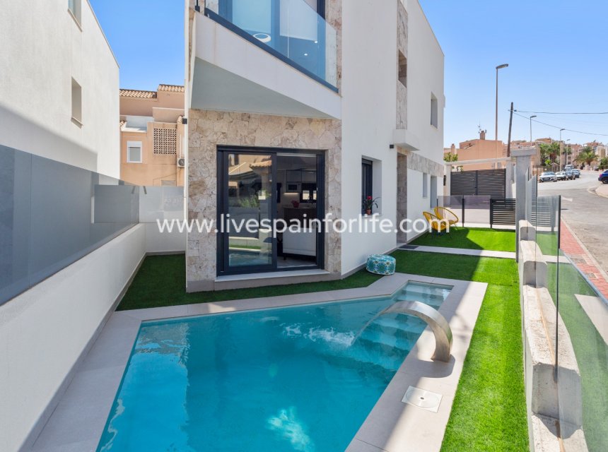 Nuevo - Villa (detached) -
La Mata