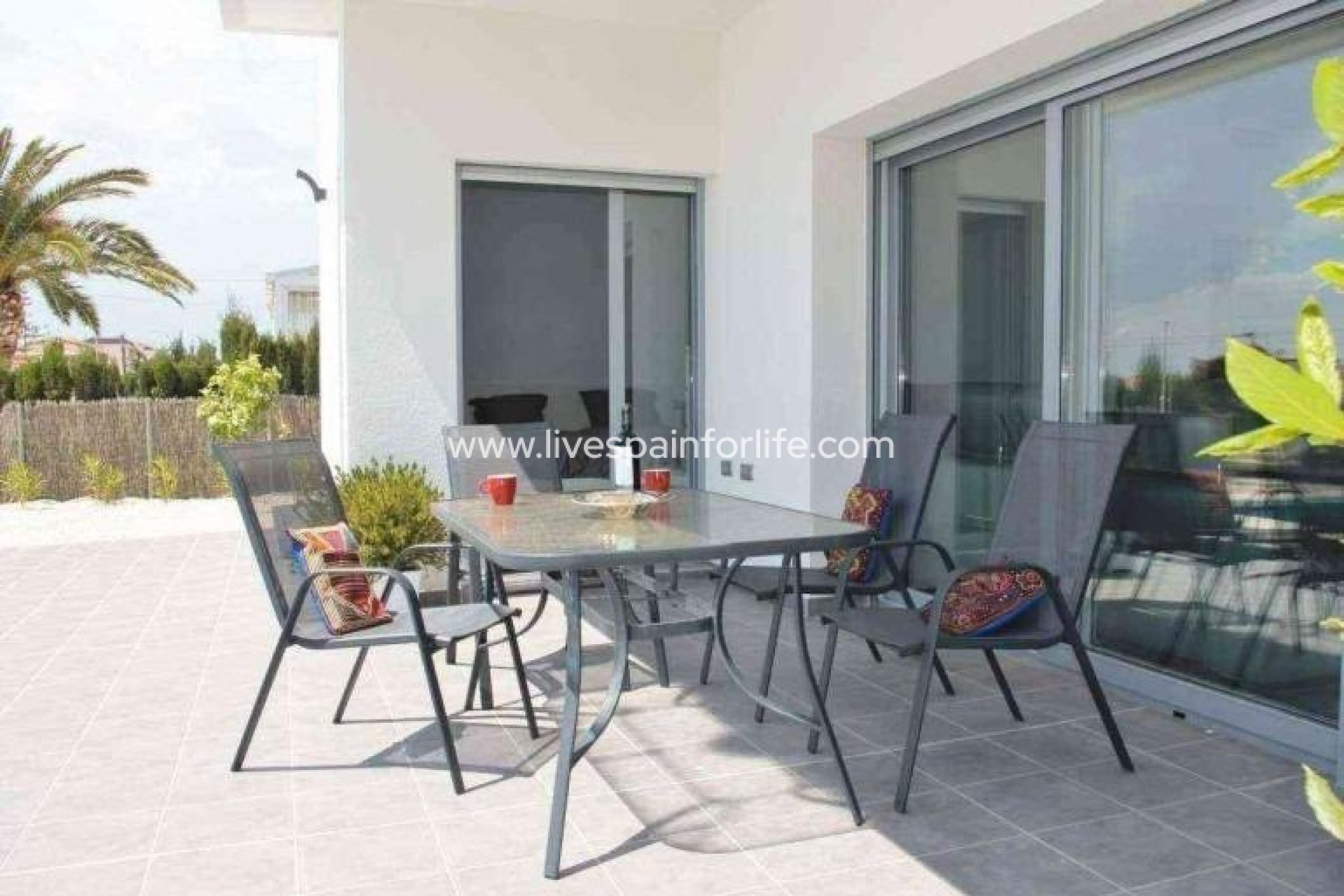 Nuevo - Villa (detached) -
Rafal - polideportivo