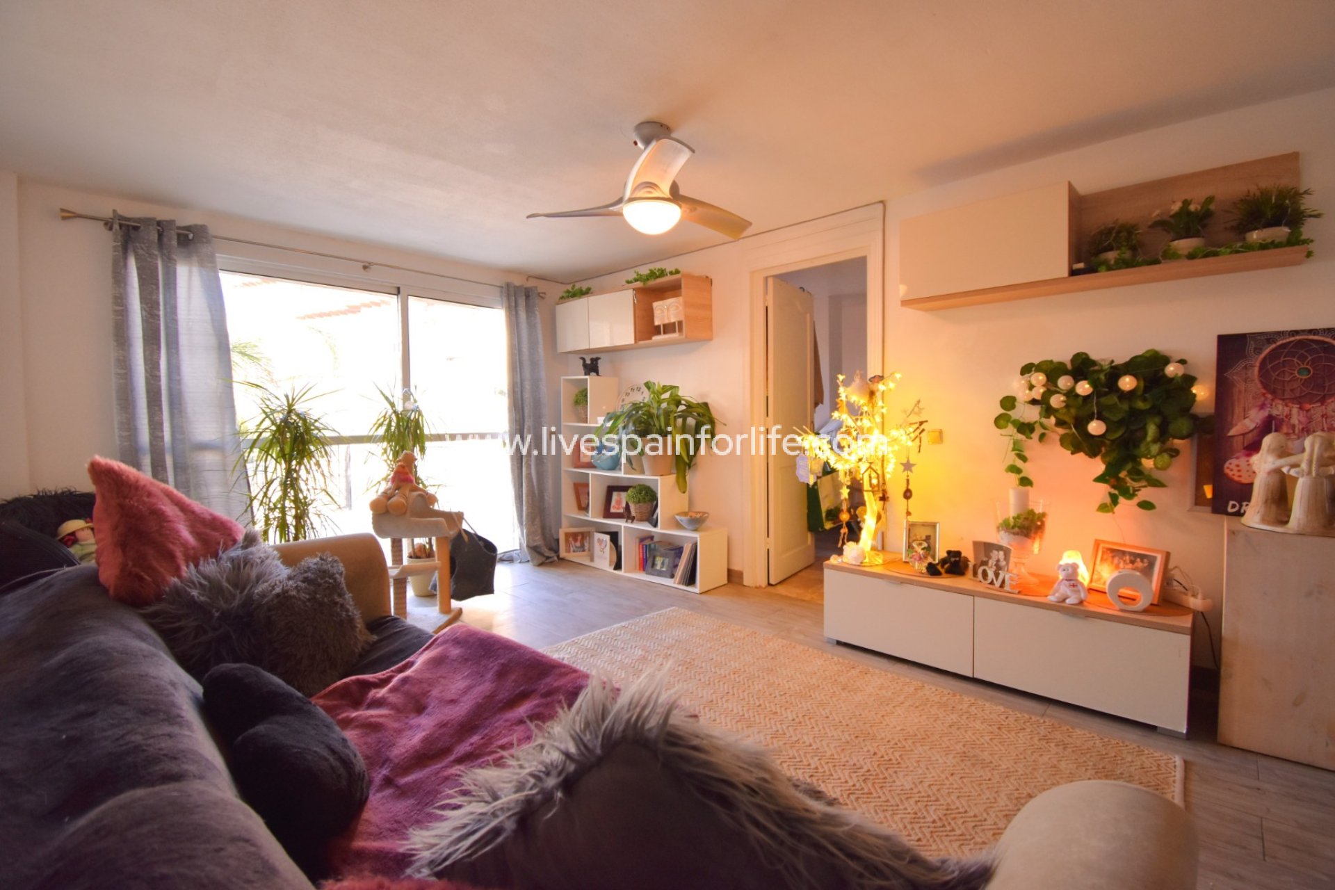  -  -
Orihuela Costa - Playa Flamenca