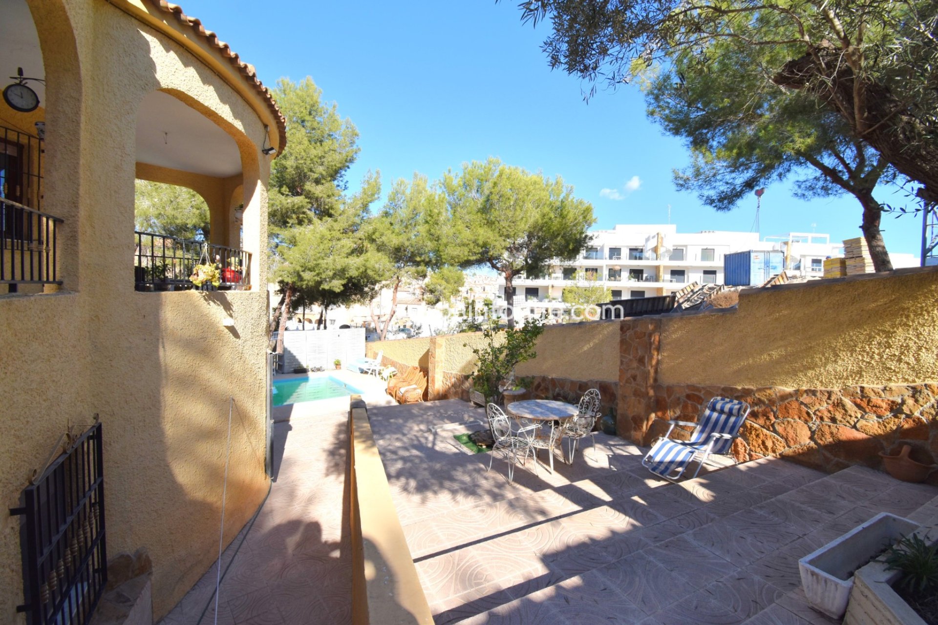  -  -
Orihuela Costa - Villamartin