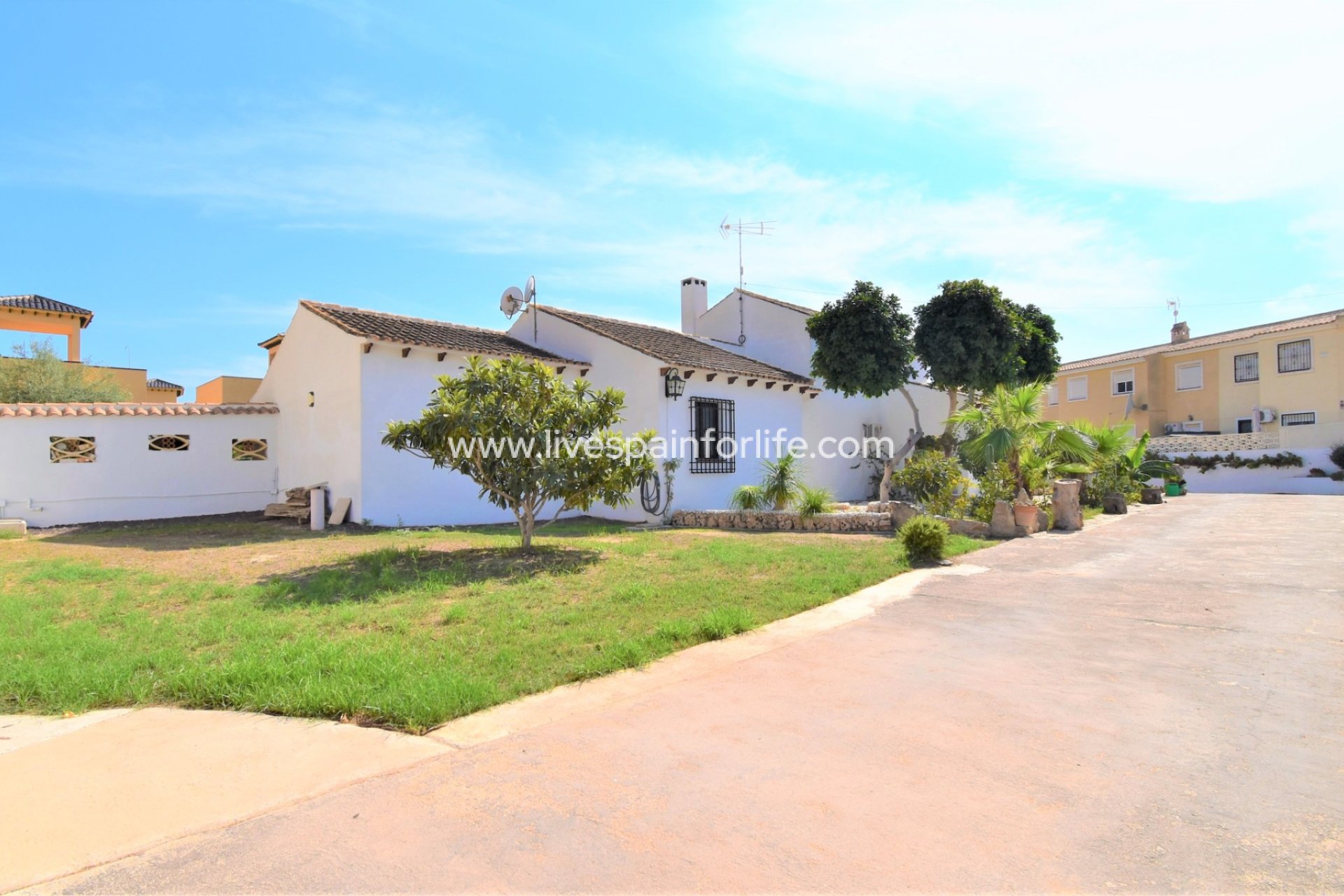  -  -
Orihuela Costa - Villamartin