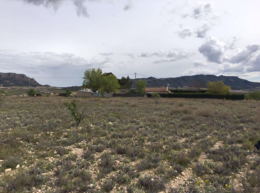  - Plot of Land -
Salinas